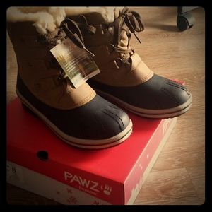 Pawz snow boots